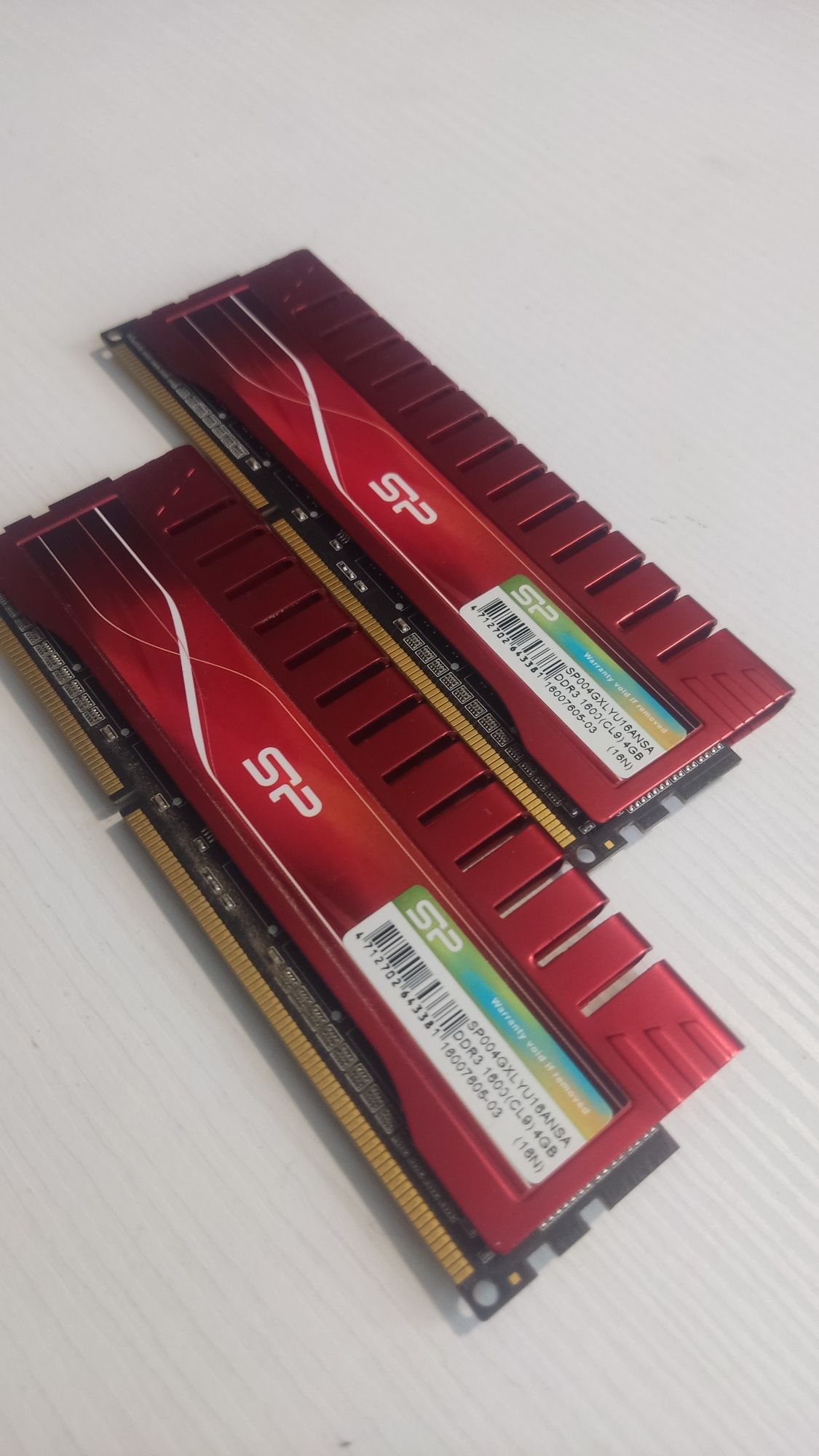 Оперативна память 16gb ддр3 1600 2 комплекти 8gb(4+4) читайте опис