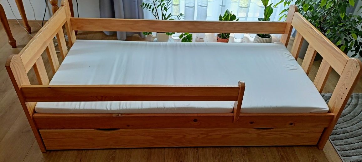 Łóżko drewniane dziecięce 160x80