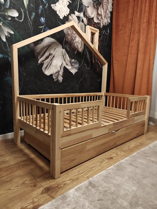 Łóżeczko z szufladą, nowe