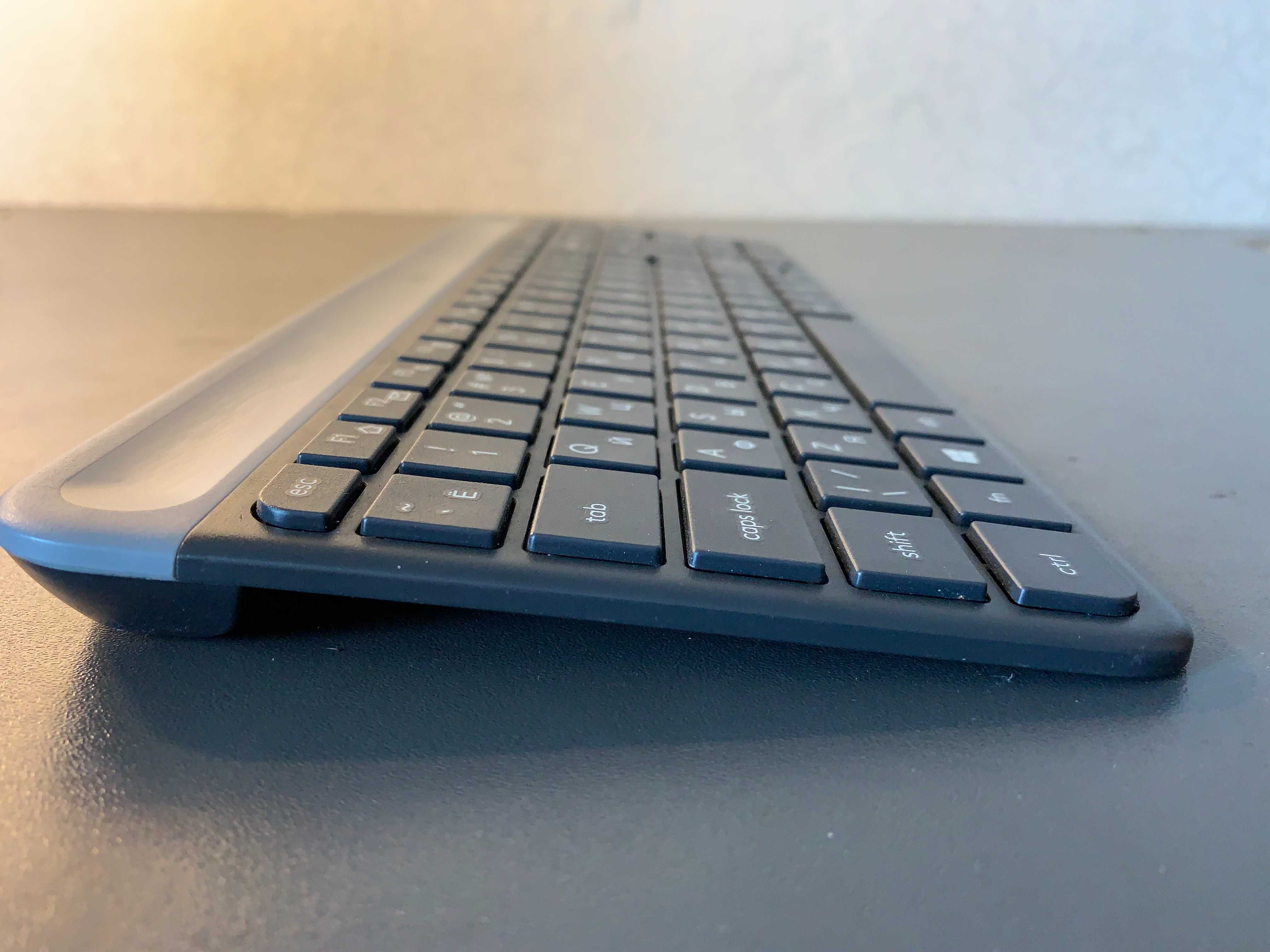 Бездротова Клавіатура Logitech Slim Combo MK470