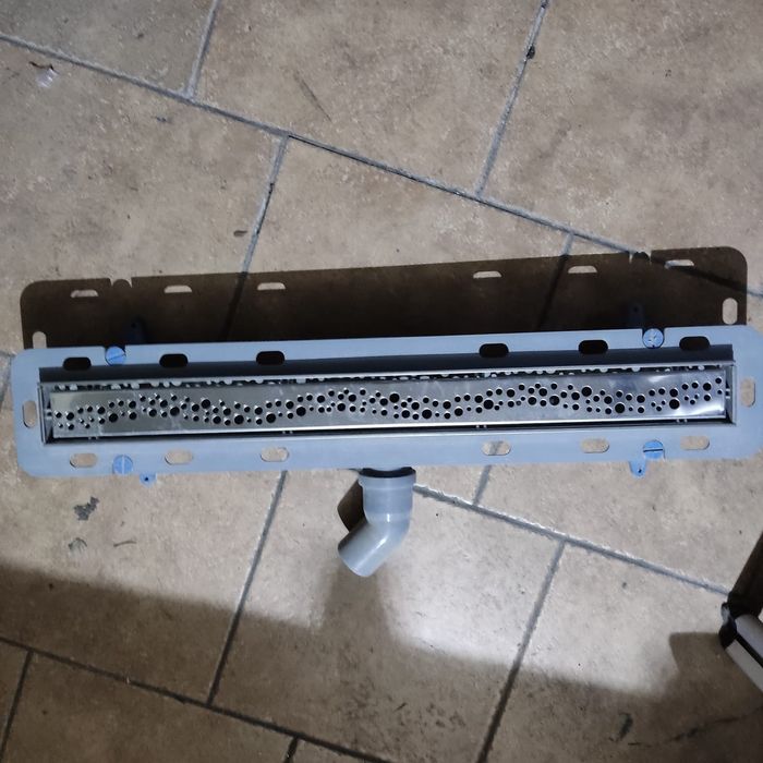 Odpływ liniowy z syfonem nowy 70x7