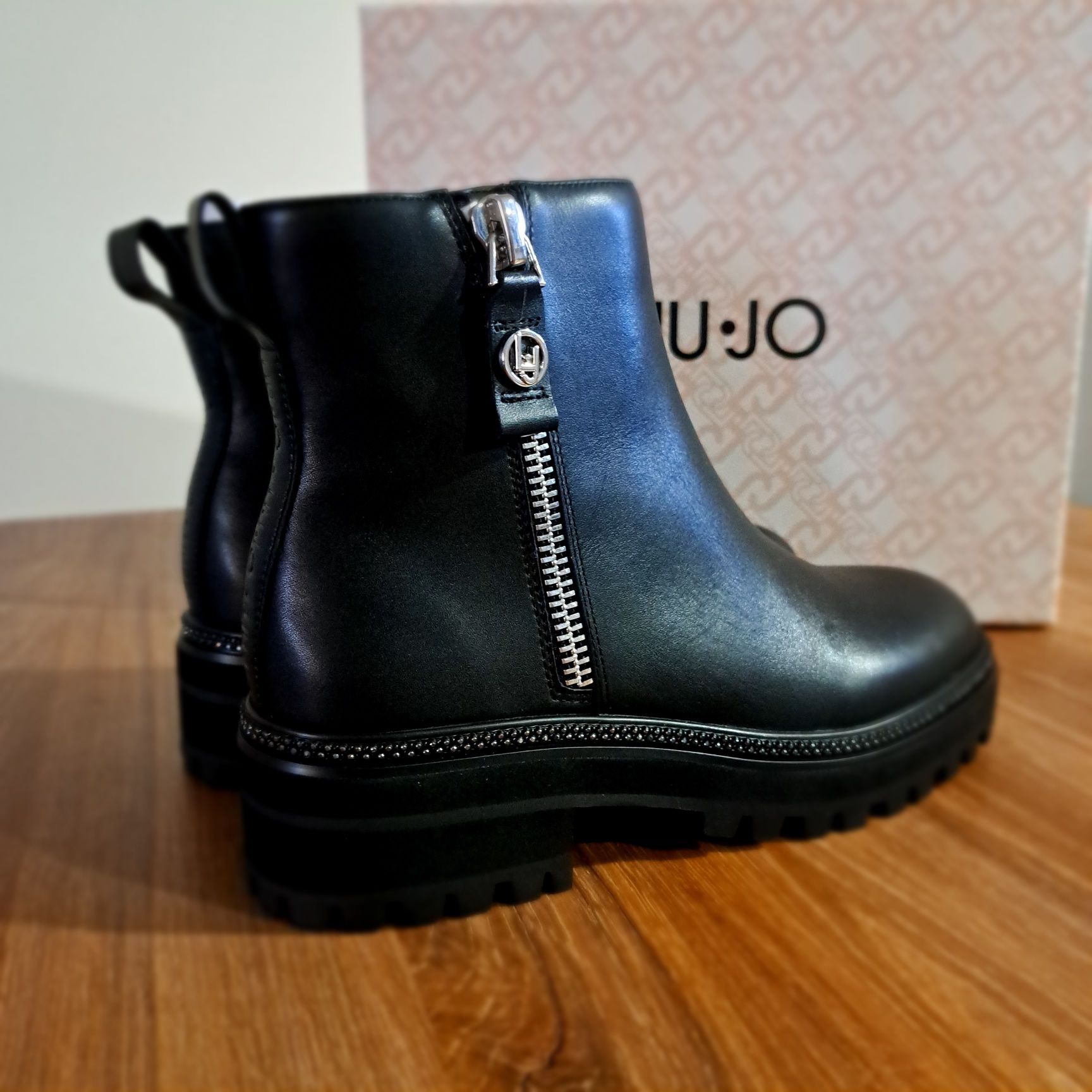 Nowe botki LIU JO