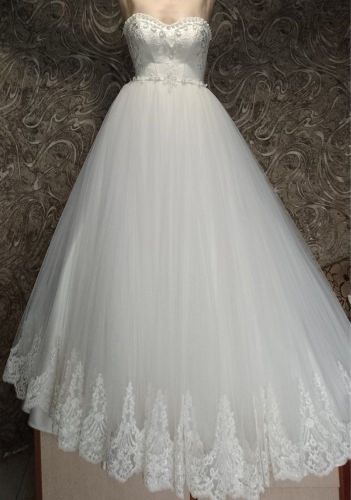 Свадебное платье на корсетной основе