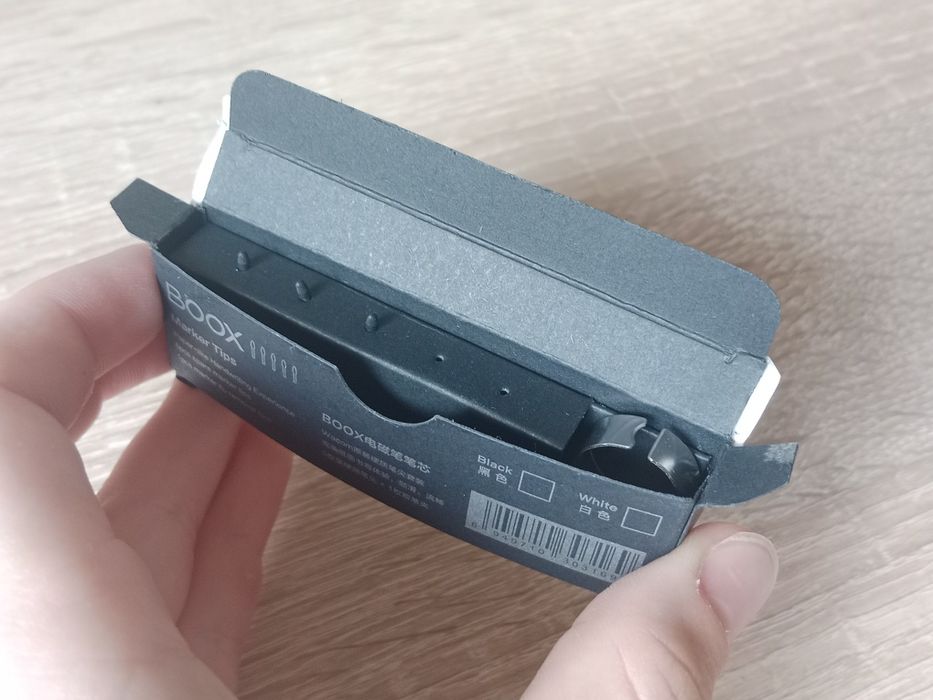 Tablet Onyx boox Note Air 3 C + etui + rysiki