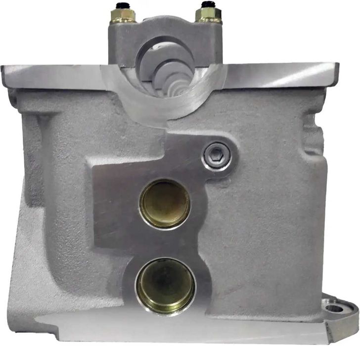 Головка блоку Nissan Patrol RD28Ti AMC 908504 11040VB301