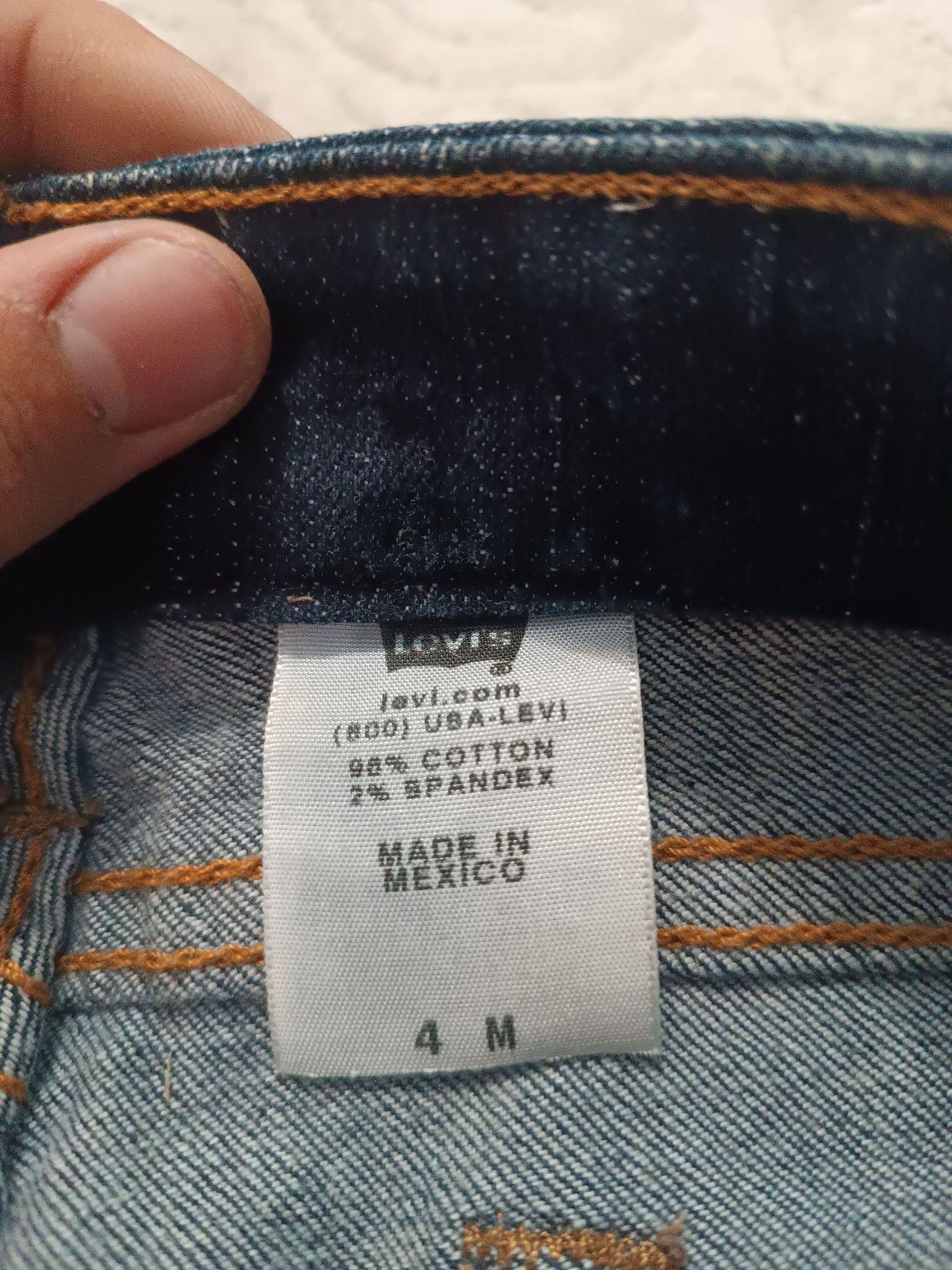 Джинси Levi's ..