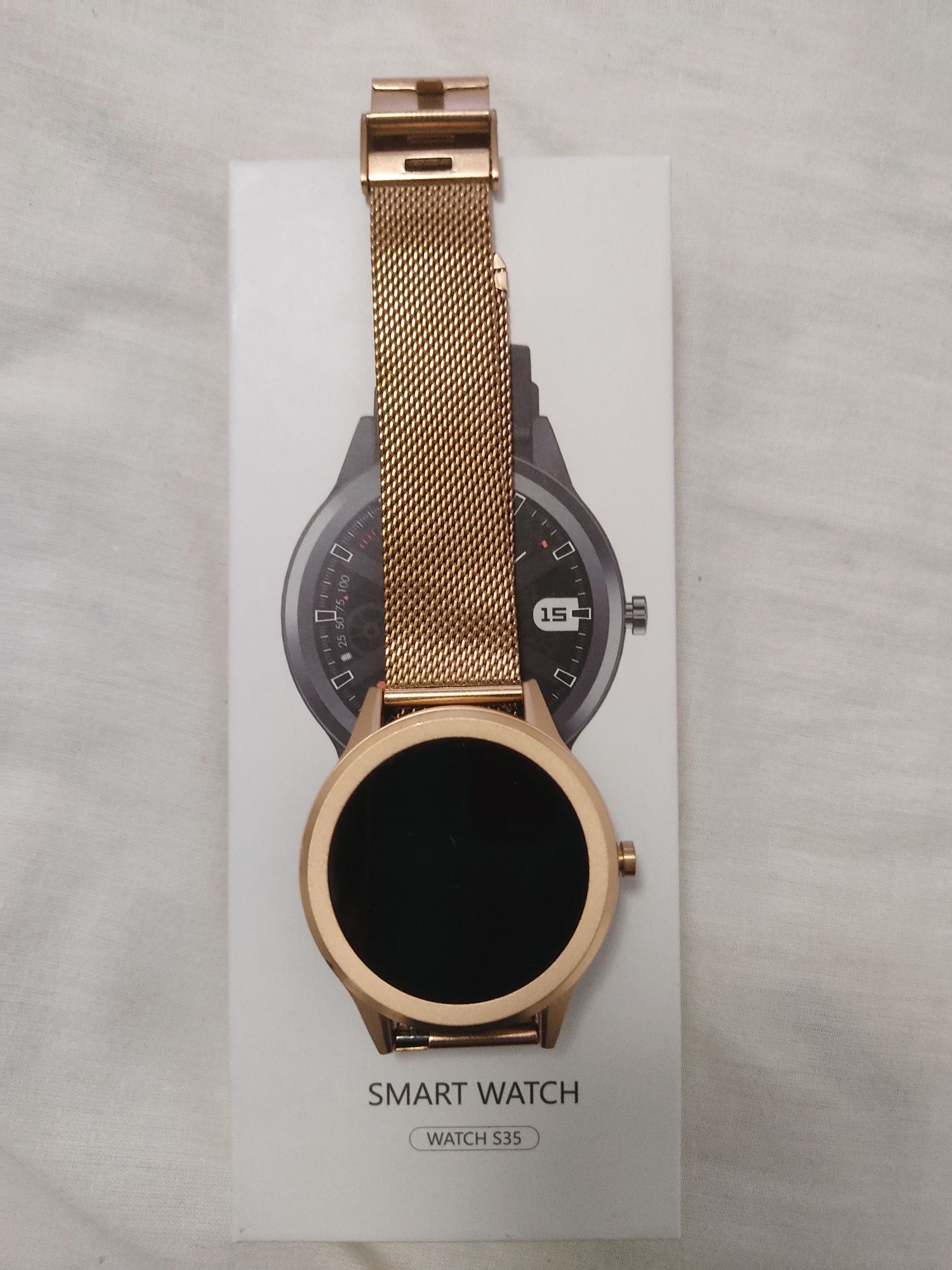 Smartwatch com bracelete metálica
