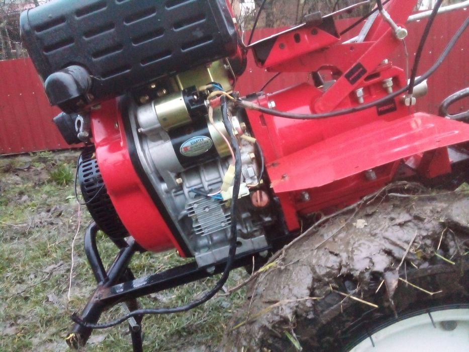 Продам мотоблок 9 к.с