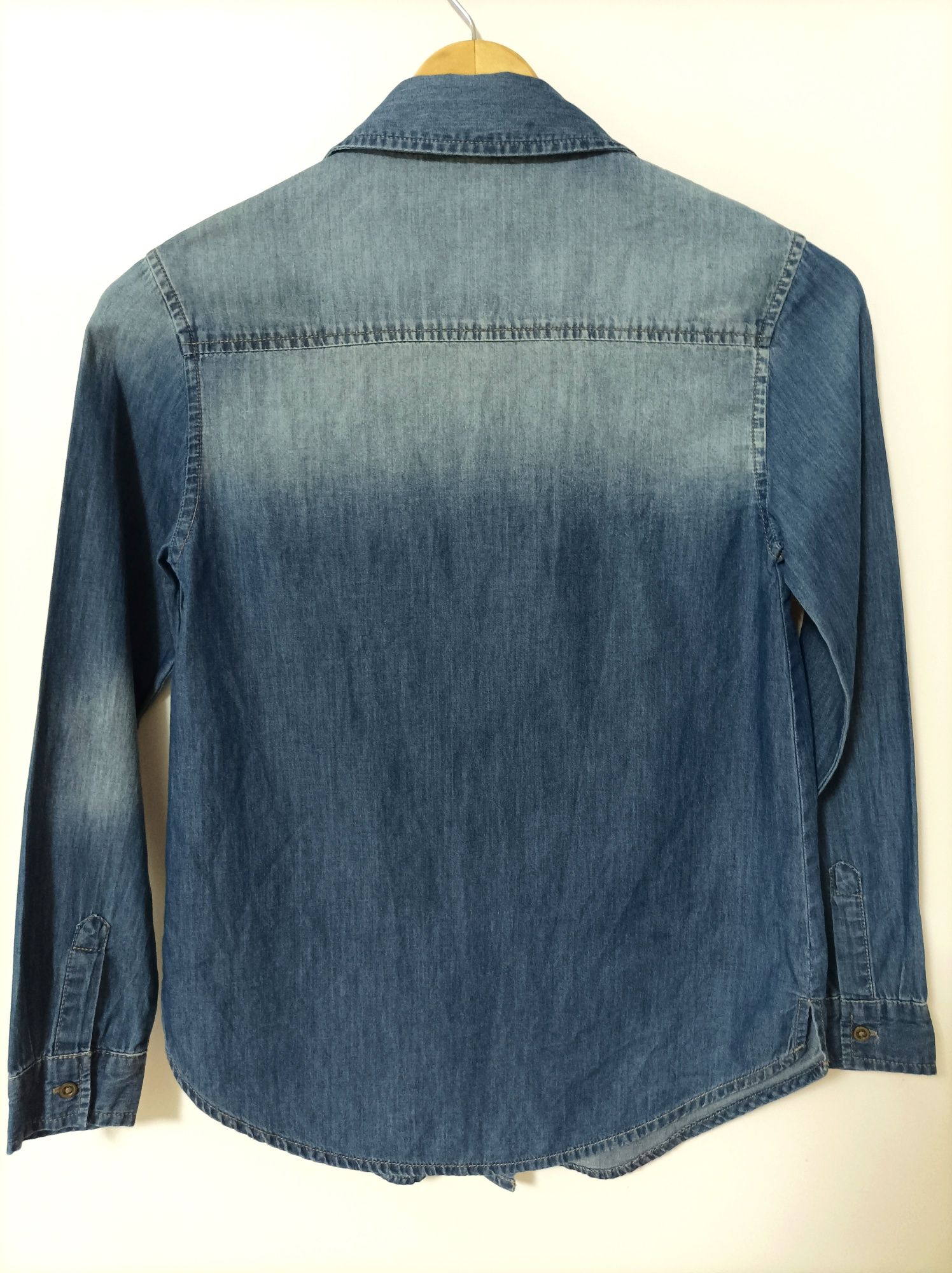 Camisa de ganga para Menina marca Benetton (Nova - 10/12 anos - XL)