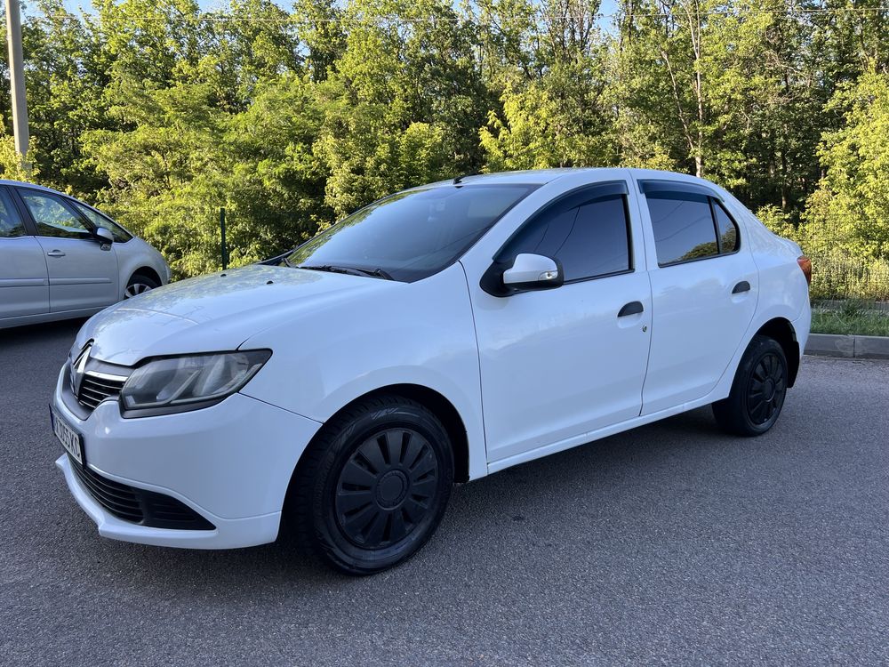 Renault Logan 2013