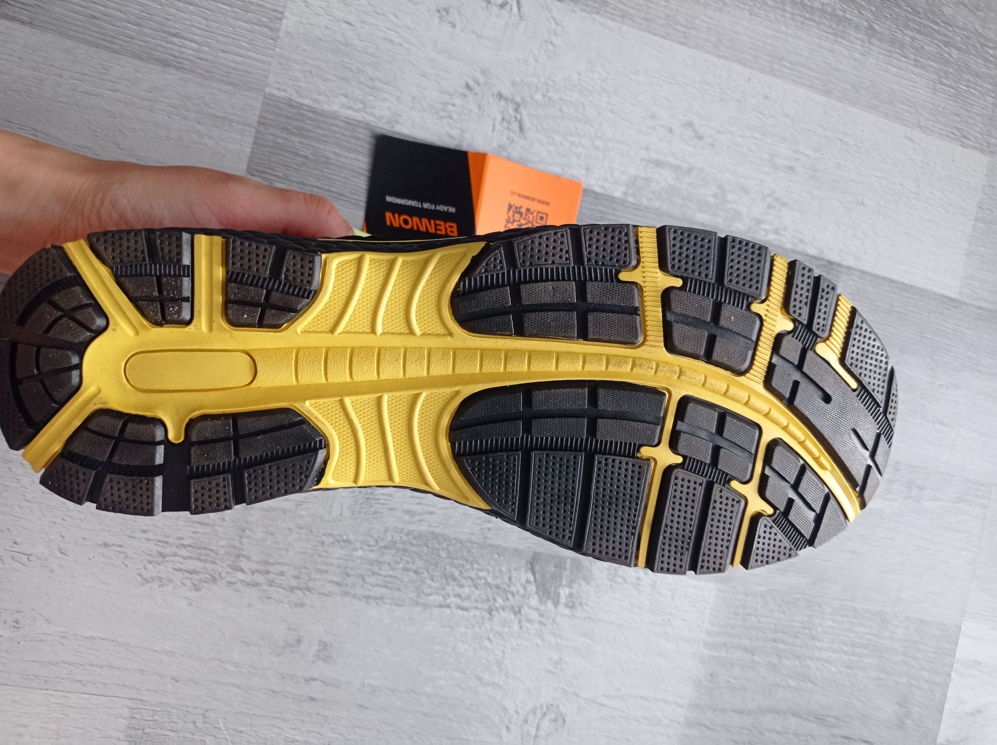 Buty BHP/sandały robocze z podnoskiem 43  Bennon