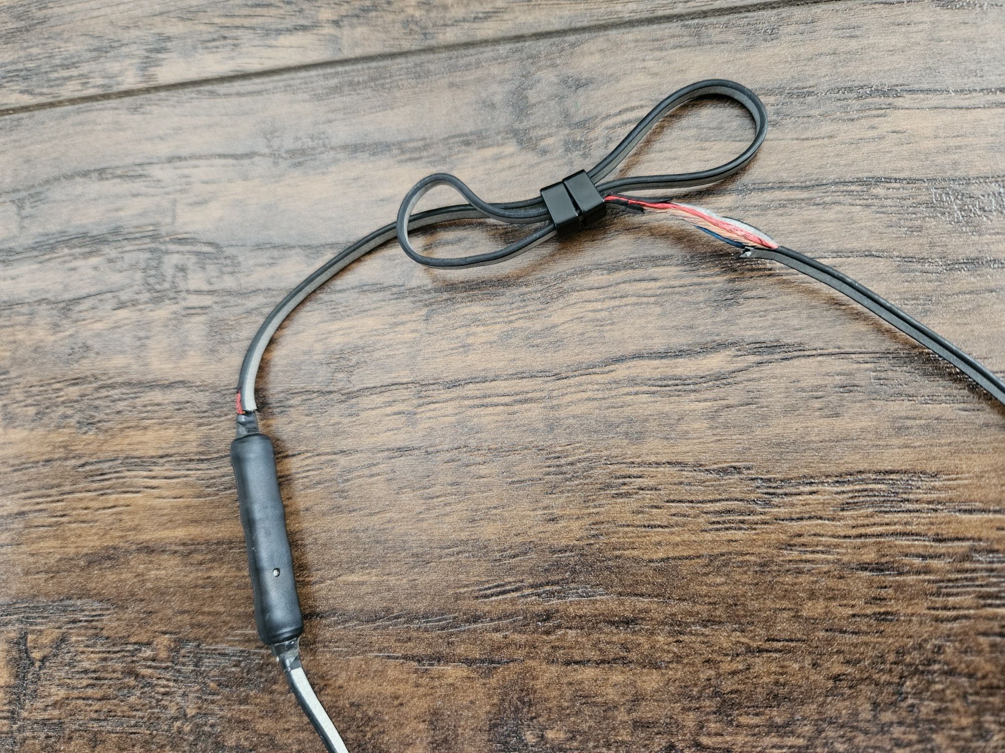 Słuchawki JBL SYNCHROS bt