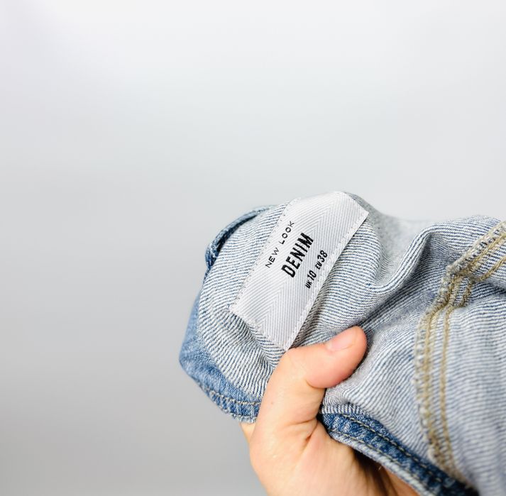 Jeansowa katana z jasnego denimu M 38 New Look