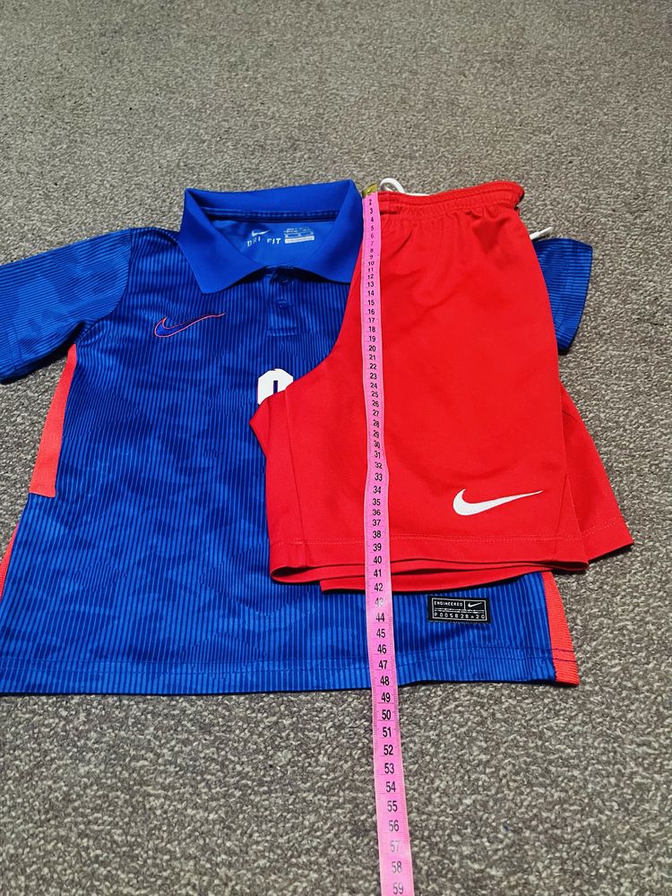 Футбольна форма на літо спортивна Nike на хлопчика 7 8 9 років