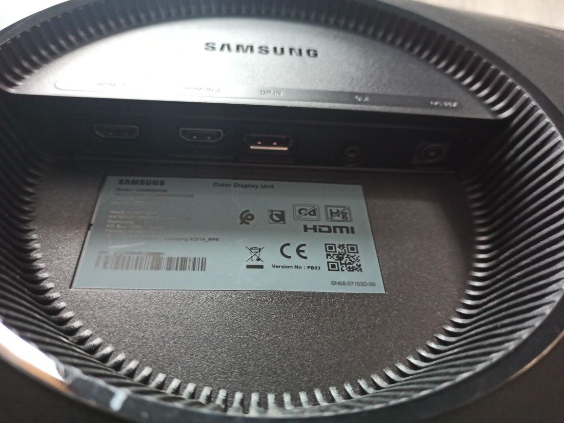 Monitor 144hz Samsung  LED  C24RG50 24 "
