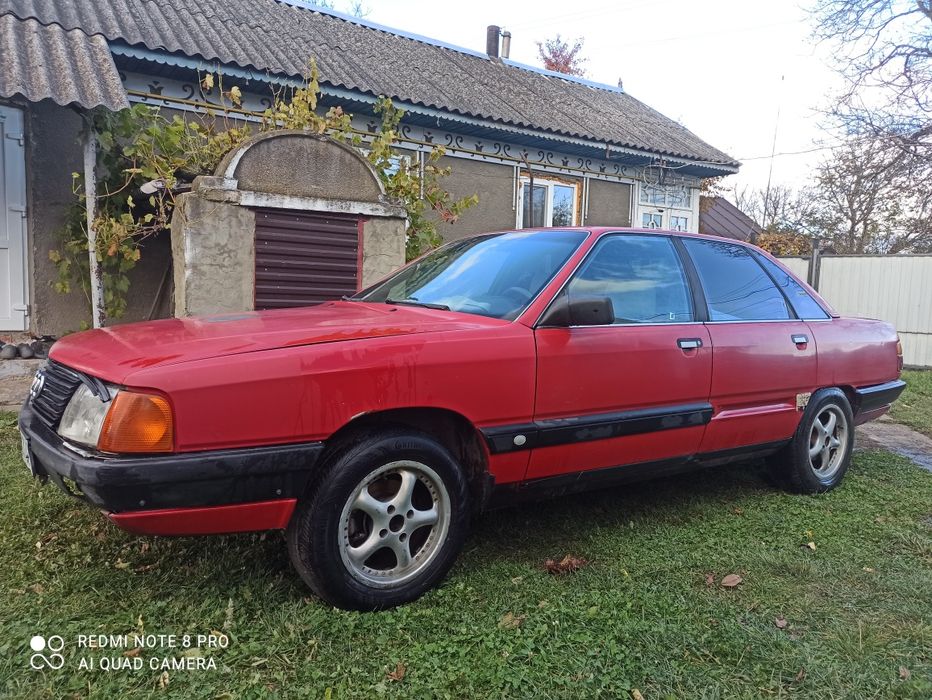 ТЕРМІНОВО продам Ауді 100