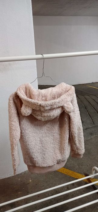 Casaco cor rosa claro tamanho 10/12 Anos