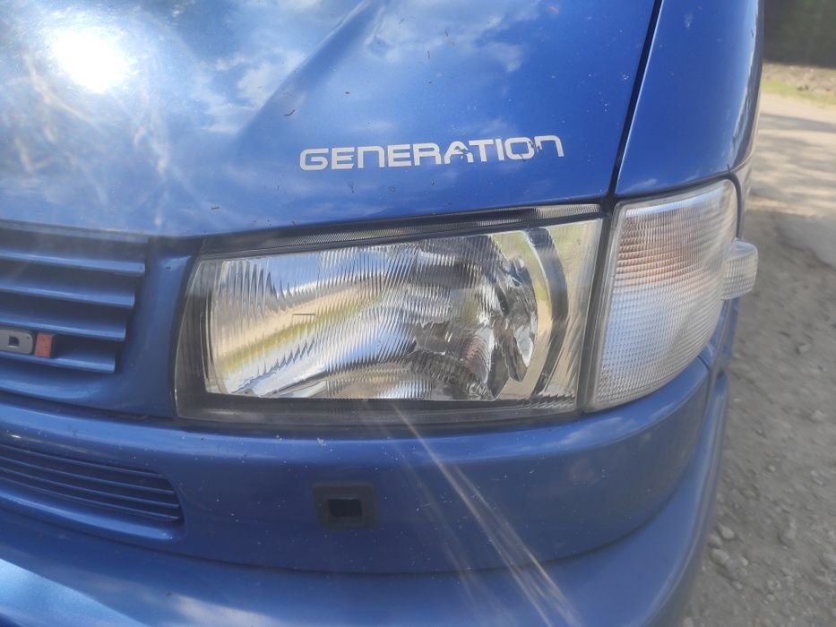 VW Transporter T4 Multivan lift lampa prawa lewa przednia przód