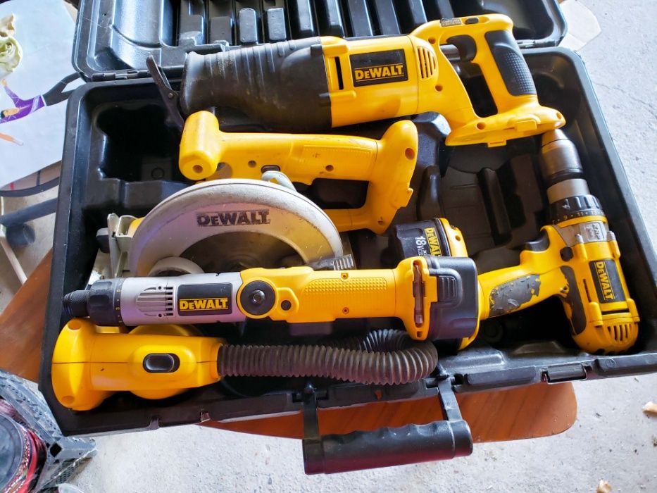 DeWalt DW4KIT-2 18V NiCd