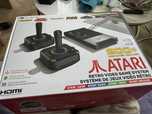 Konsola retro Atari Gamestation Pro 200+ gier 2x joystick