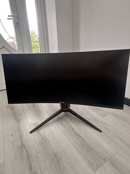 Монітор QUBE Overlord 34''