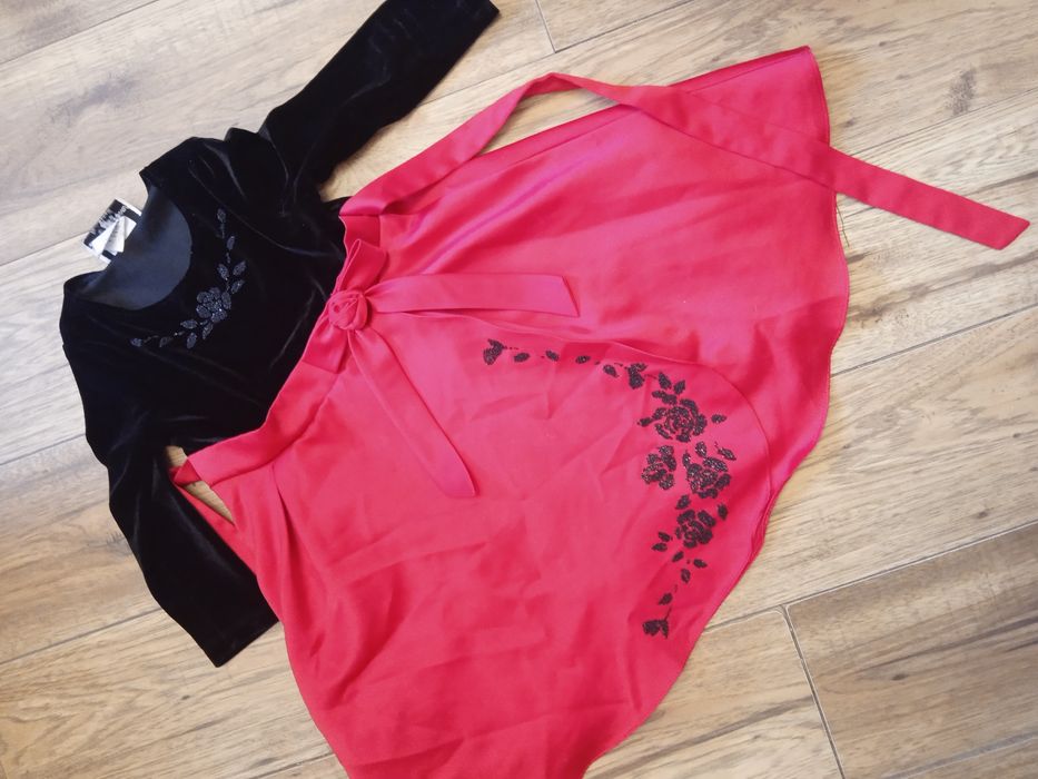 Śliczna sukienka dla dziewczynki