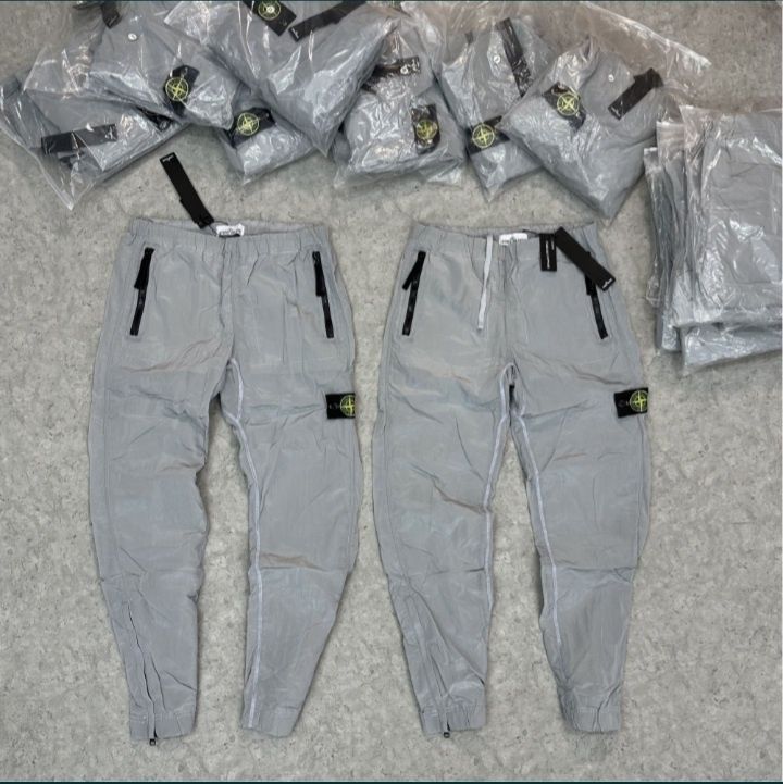 Штани Stone Island nylon metal silver на Gortex S