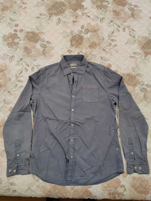 Camisa Naparijri tam. XL em excelente estado