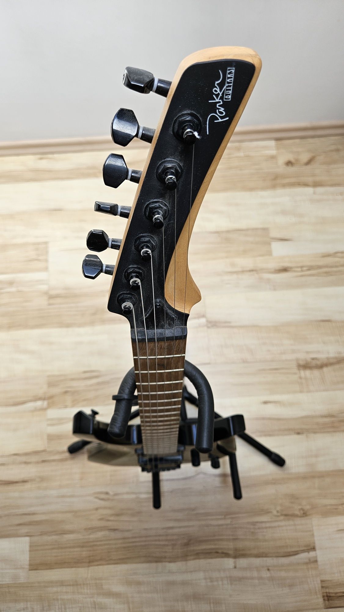 Gitara elektryczna parker PDF 30 B