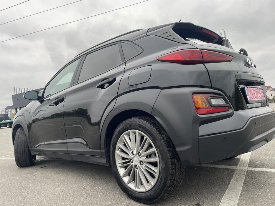 Хюндай кона Hyundai Kona 2.0 бензин. ЗИМОВА ГУМА. АВТОМАТ.