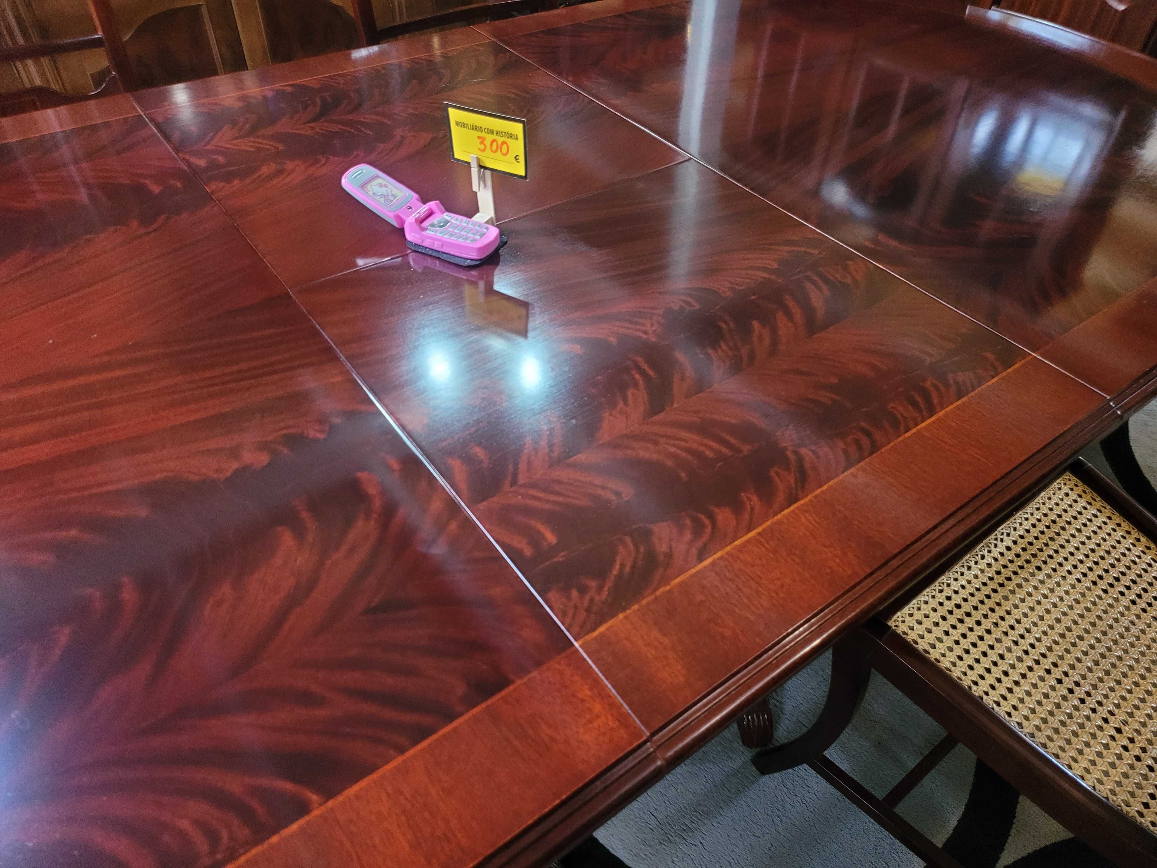 Mesa de sala extensível - Dois pés de galo - óptimo estado - Só a