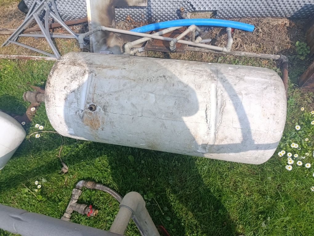 Bojler elektryczny poziomy 140l