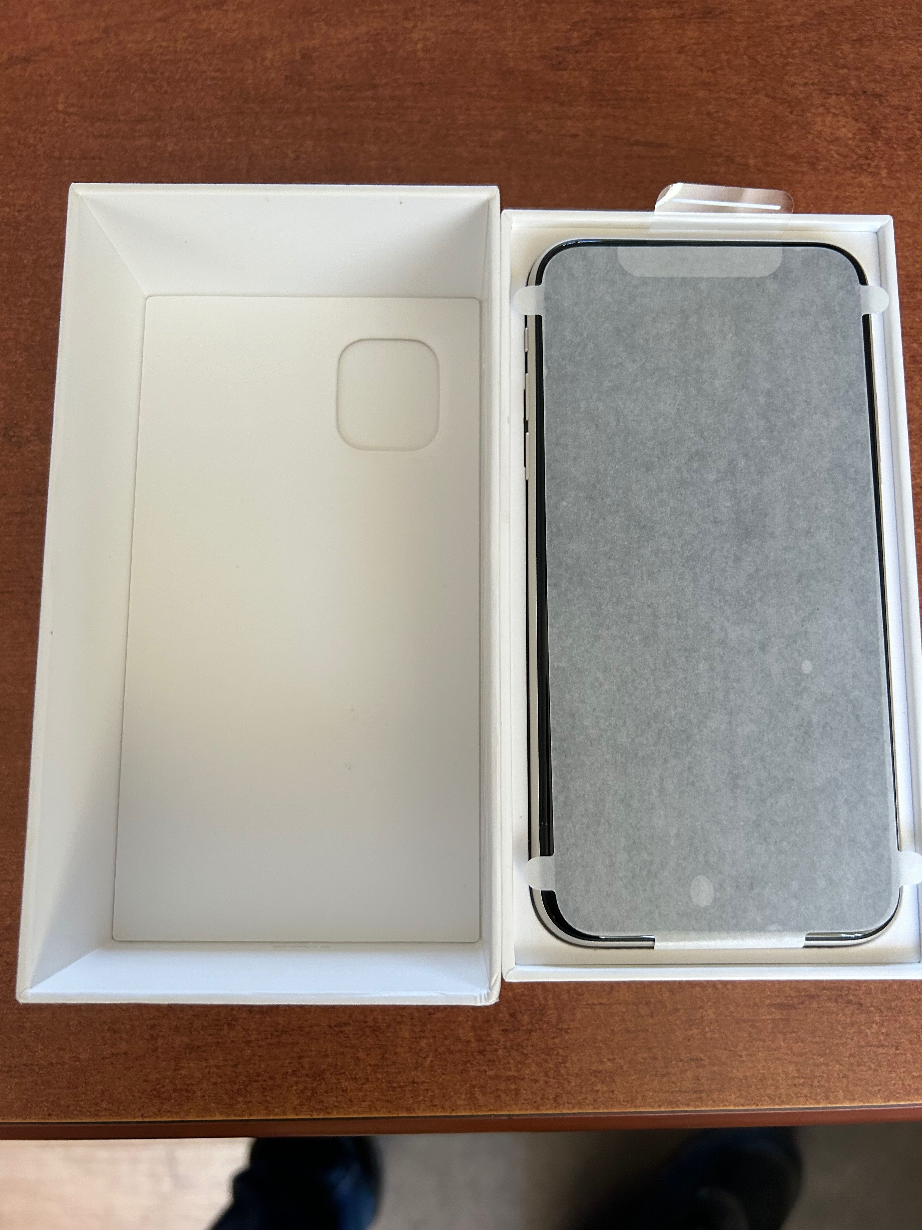 IPhone 11 nowy biały bez aktywacji