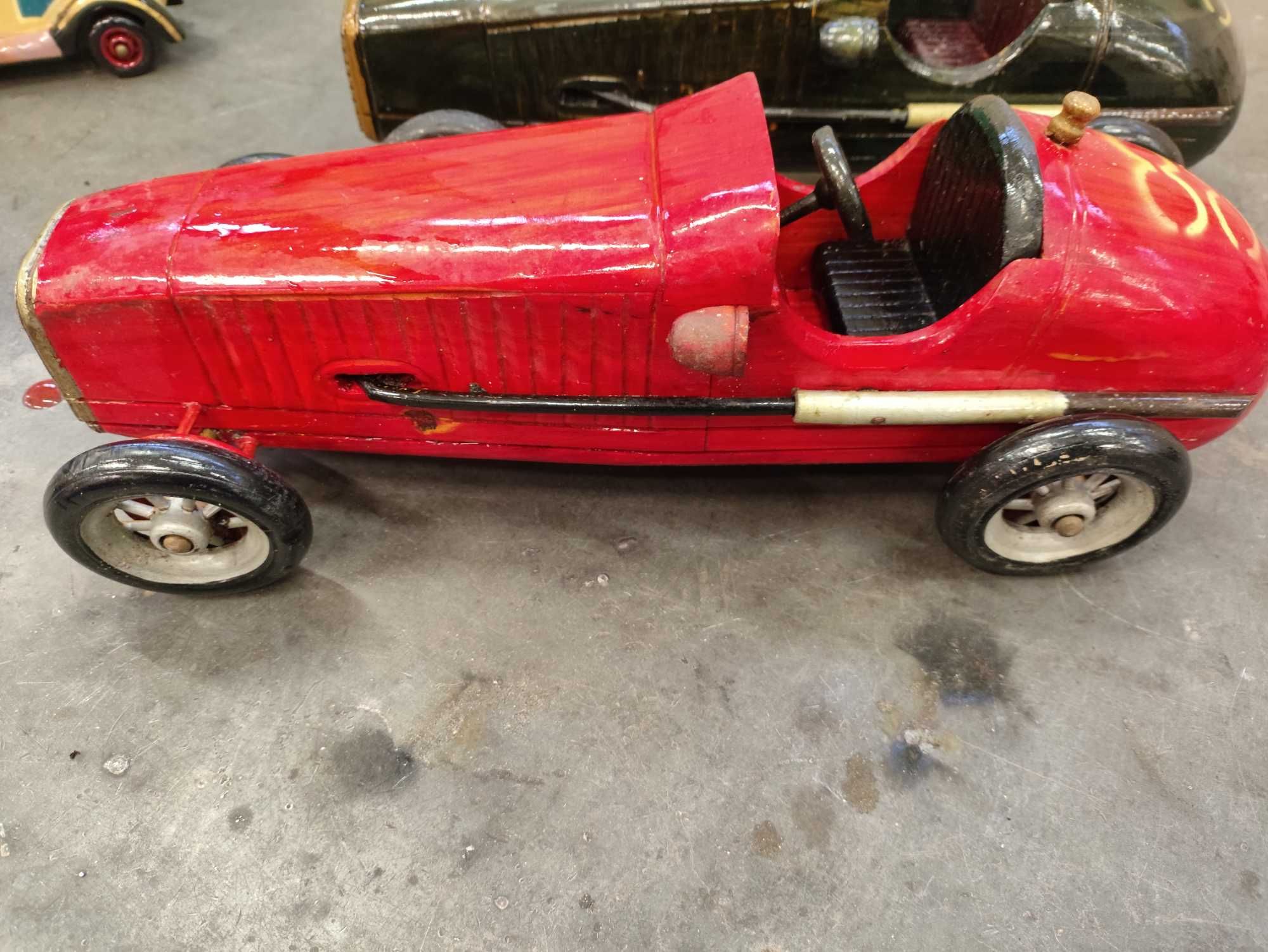 Carrinhos brinquedos antigos madeira