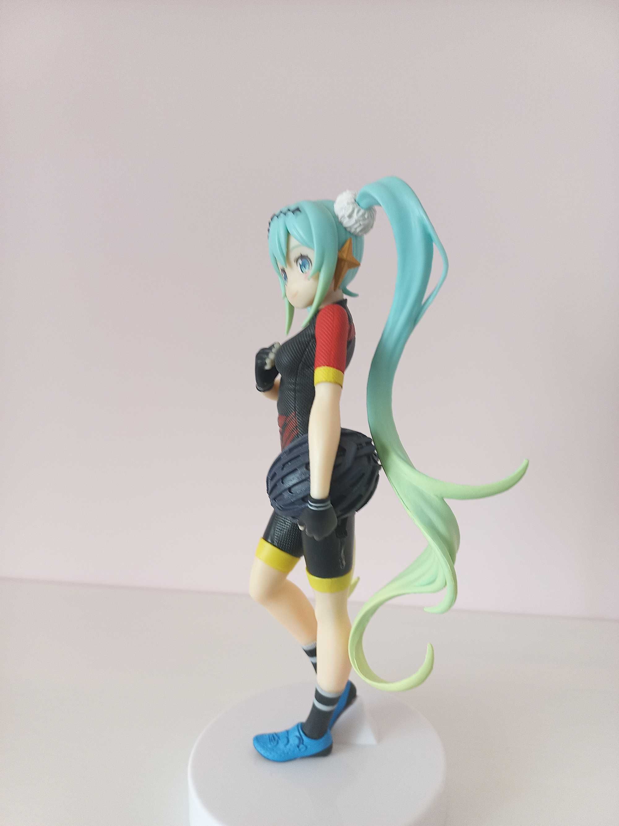 Racing Hatsune Miku 2018 Team - UKYO Figure