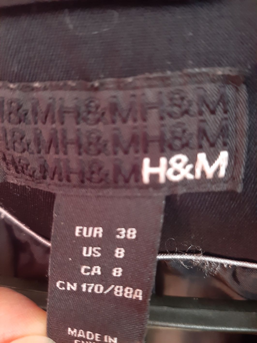 Czarna kurtka damska H&M rozmiar 38