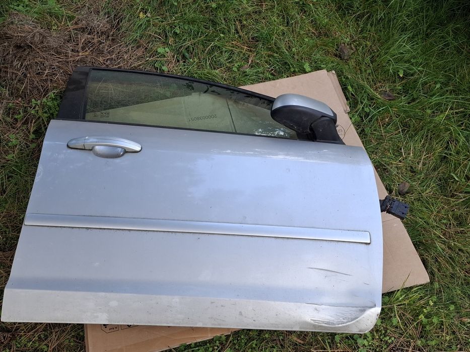 Drzwi z samochodu Ford Focus 2-2007 roku