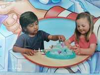 Brinquedo - Focas no iceberge