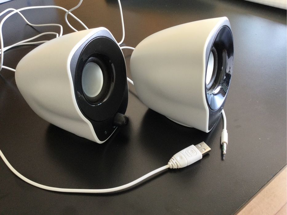 Colunas para computador Logitech
