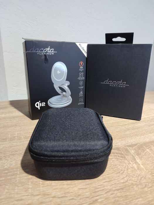 Магнітний складний зарядний пристрій Dacota Platinum Qi2 3-в-1