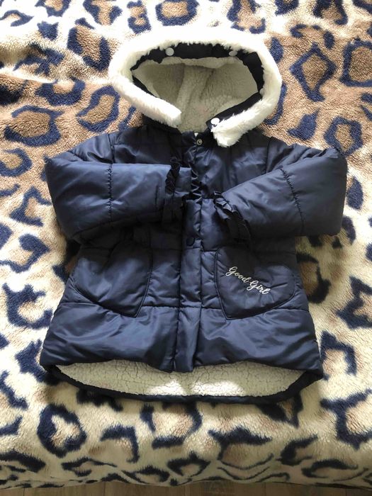 Зимова куртка на дівчинку