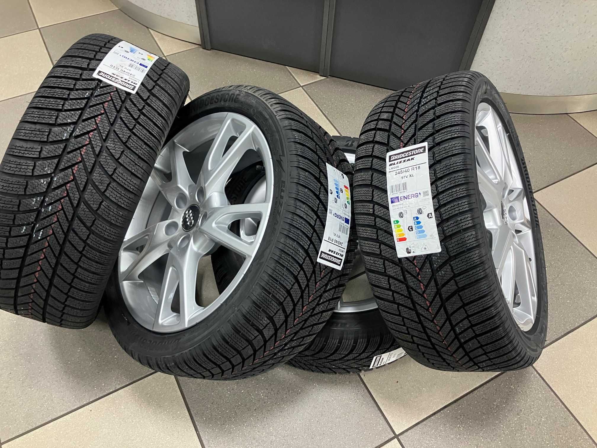 Koła zimowe Nowe Audi A4 18 S-LINE Bridgestone Blizzak LM005 Rok 2023