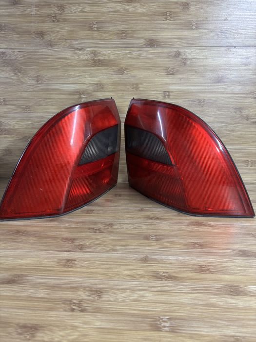 Задні стопи Опель Вектра Б(седан рест/дорест)універсал