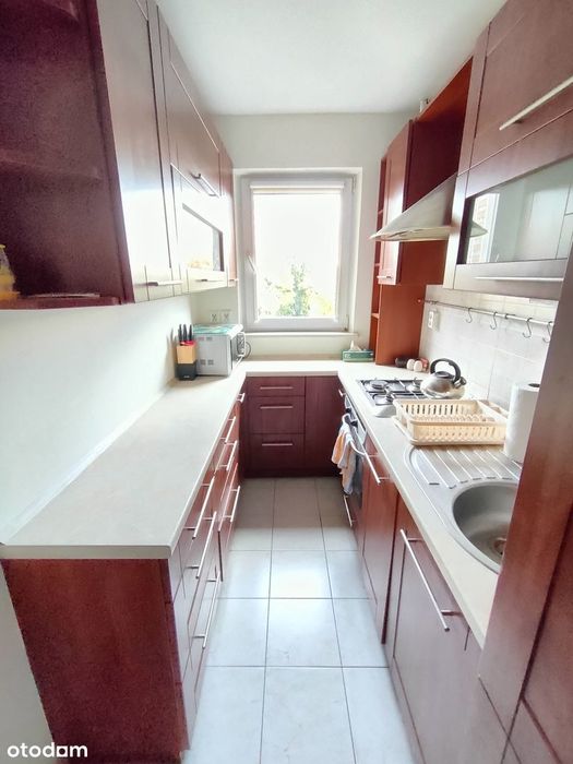 3-pokojowe mieszkanie (50 m2) z oddzielną kuchnią blisko M2 Ks Janusza