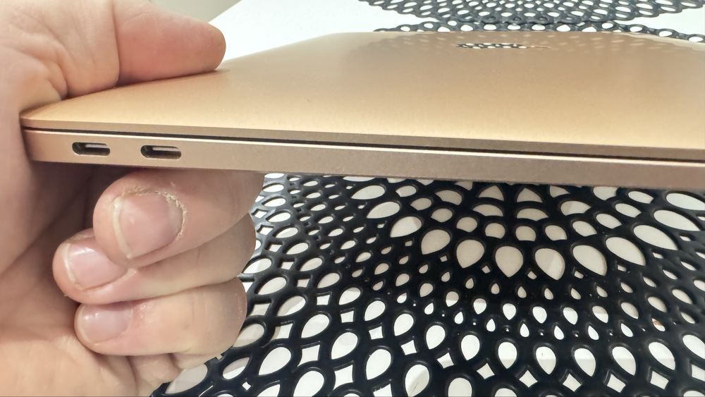 Macbook air M1 /8 gb ram/Ssd 256 gb PINK