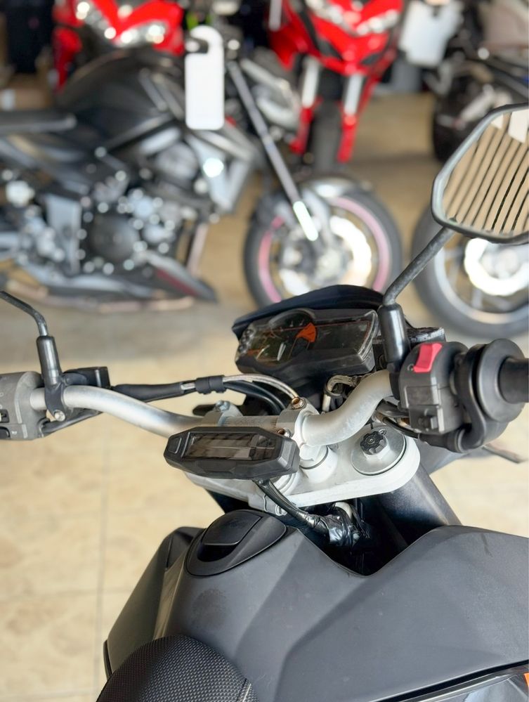 KTM 690 Supermotard LC4
