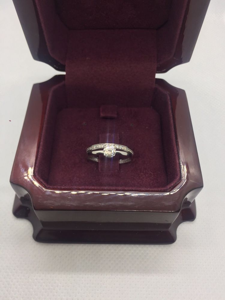 Золотое кольцо двойное с натуральными бриллиантами 0.42 ct. В наличии!