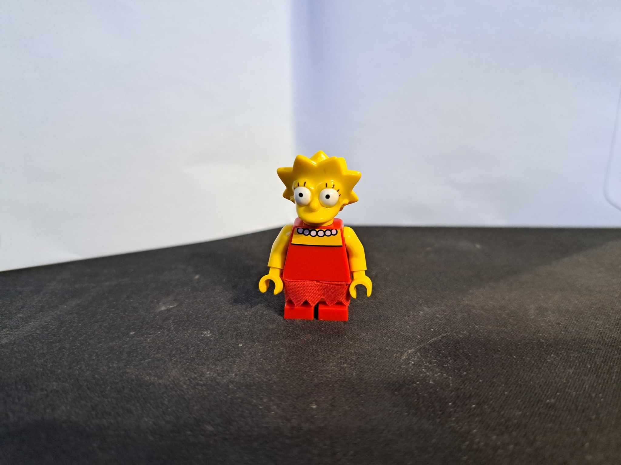 Lego SIMPSONS Lisa Simpson