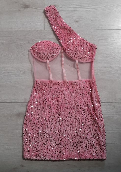 Сукня в паєтки розмір с, с-м