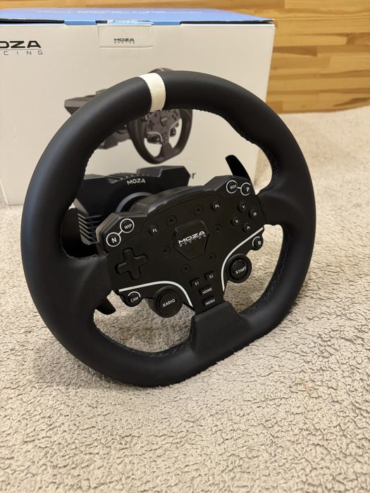 Відмінний стан. Ігрове кермо Moza R5